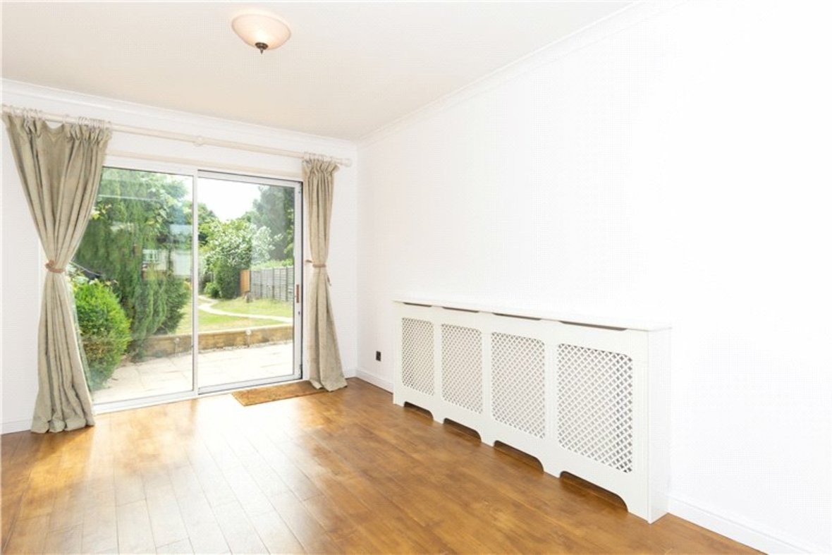 3 Bedroom House Sold Subject to Contract in Park Street Lane, Park Street, St. Albans - View 7 - Collinson Hall