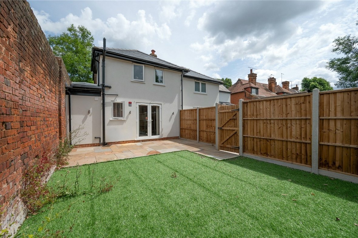 2 Bedroom House Let AgreedHouse Let Agreed in Frogmore, St. Albans, Hertfordshire - View 6 - Collinson Hall