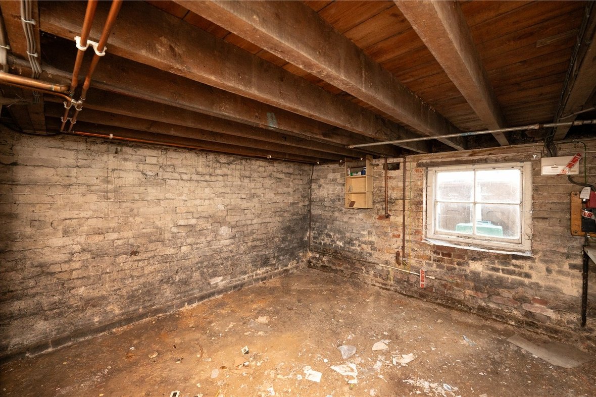 3 Bedroom House For SaleHouse For Sale in Cannon Street, St. Albans, Hertfordshire - View 11 - Collinson Hall