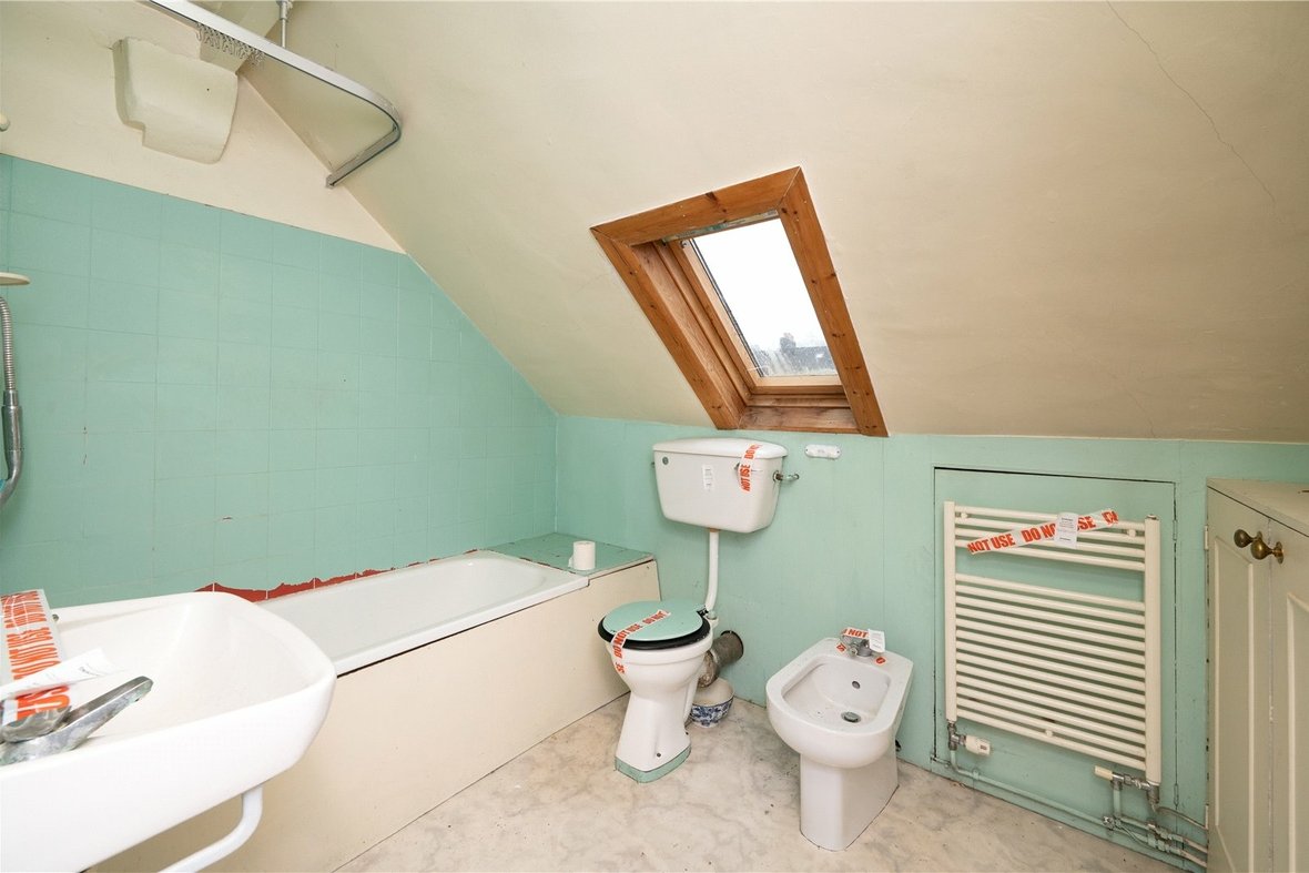 3 Bedroom House For SaleHouse For Sale in Cannon Street, St. Albans, Hertfordshire - View 12 - Collinson Hall
