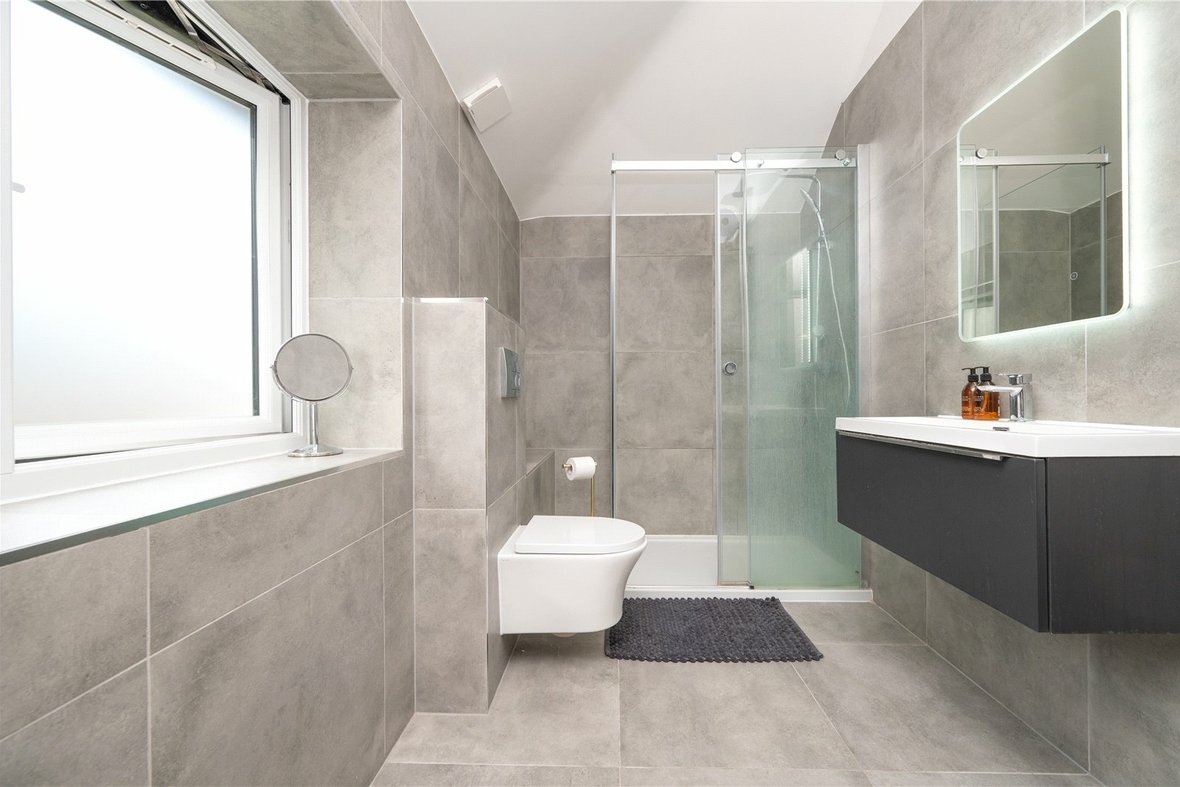 2 Bedroom House To LetHouse To Let in Frogmore, St. Albans, Hertfordshire - View 8 - Collinson Hall