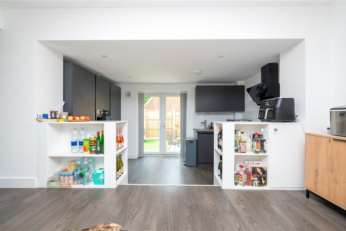 2 Bedroom House To LetHouse To Let in Frogmore, St. Albans, Hertfordshire - View 3 - Collinson Hall