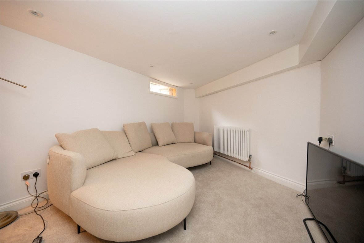 2 Bedroom House For SaleHouse For Sale in Verulam Road, St. Albans, Hertfordshire - View 11 - Collinson Hall