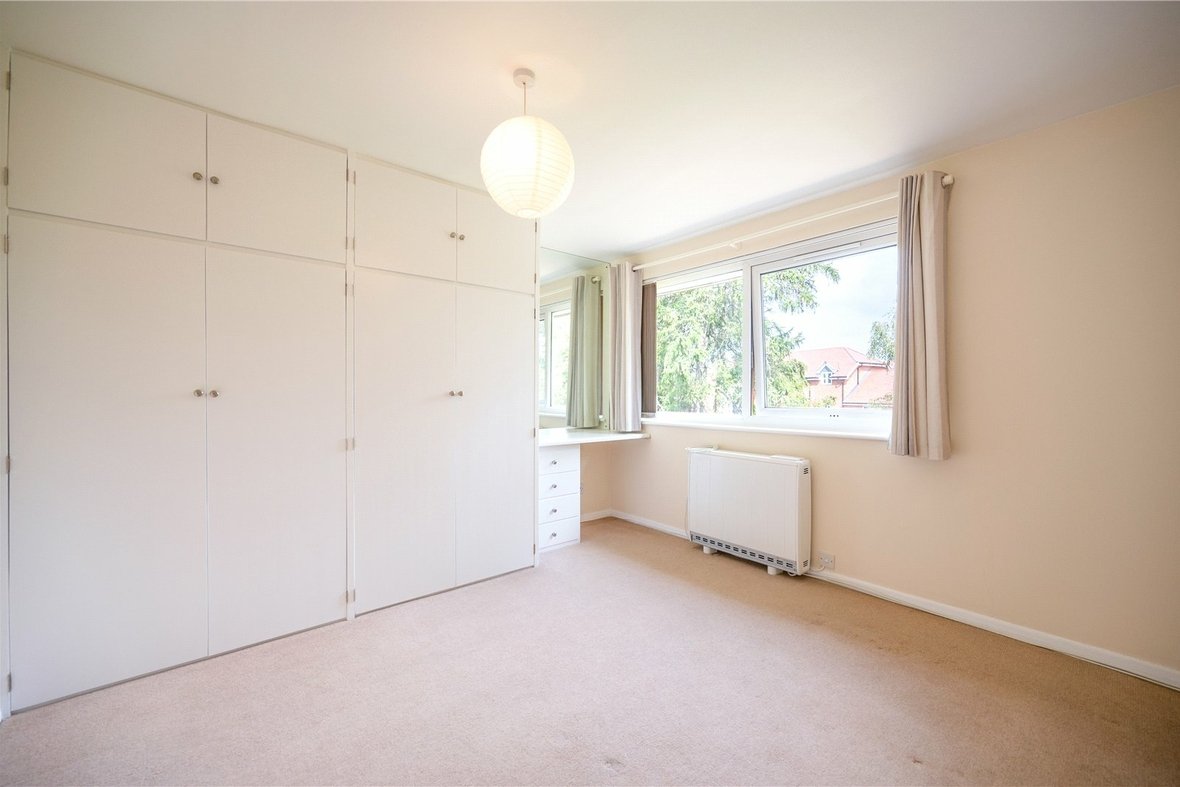 2 Bedroom Apartment Let AgreedApartment Let Agreed in Cedar Court, St. Albans, Hertfordshire - View 4 - Collinson Hall
