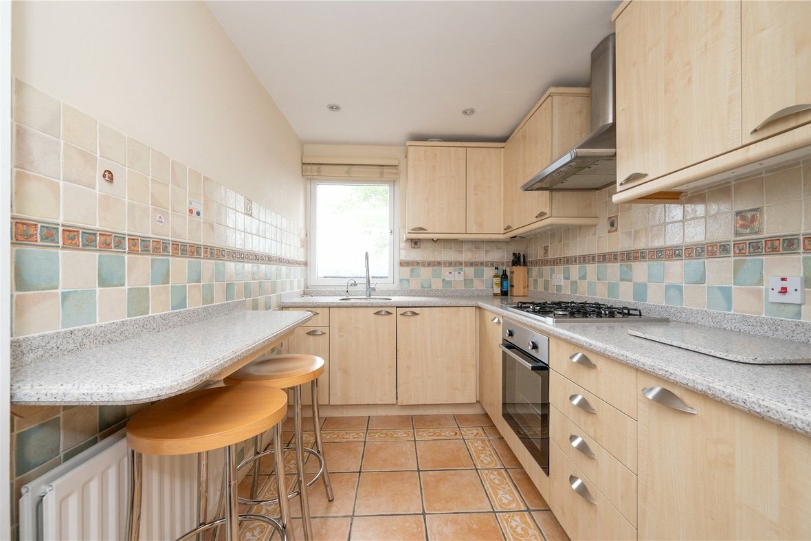 2 Bedroom Apartment Let AgreedApartment Let Agreed in Tankerfield Place, Romeland Hill, St. Albans - View 3 - Collinson Hall