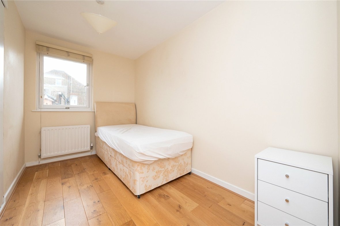 2 Bedroom Apartment Let AgreedApartment Let Agreed in Tankerfield Place, Romeland Hill, St. Albans - View 7 - Collinson Hall