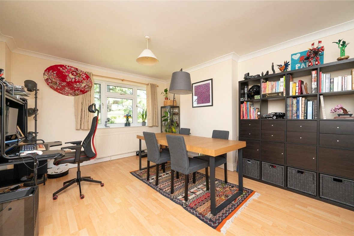 2 Bedroom Maisonette LetMaisonette Let in Wickwood Court, Woodstock Road North, St. Albans - View 9 - Collinson Hall