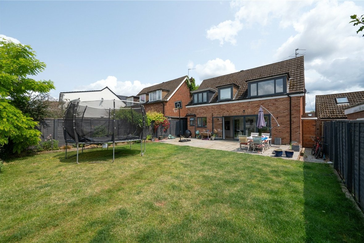 4 Bedroom House For SaleHouse For Sale in Jenkins Avenue, Bricket Wood, St. Albans - View 2 - Collinson Hall