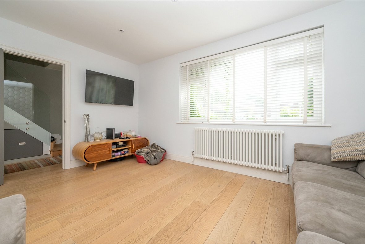 4 Bedroom House For SaleHouse For Sale in Jenkins Avenue, Bricket Wood, St. Albans - View 4 - Collinson Hall