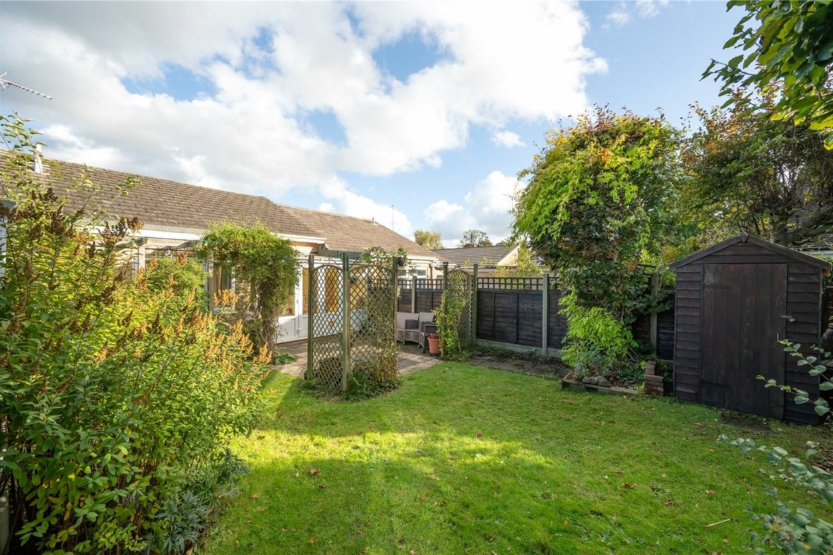 2 Bedroom Bungalow Sold Subject to ContractBungalow Sold Subject to Contract in Sewell Close, St. Albans, Hertfordshire - View 14 - Collinson Hall