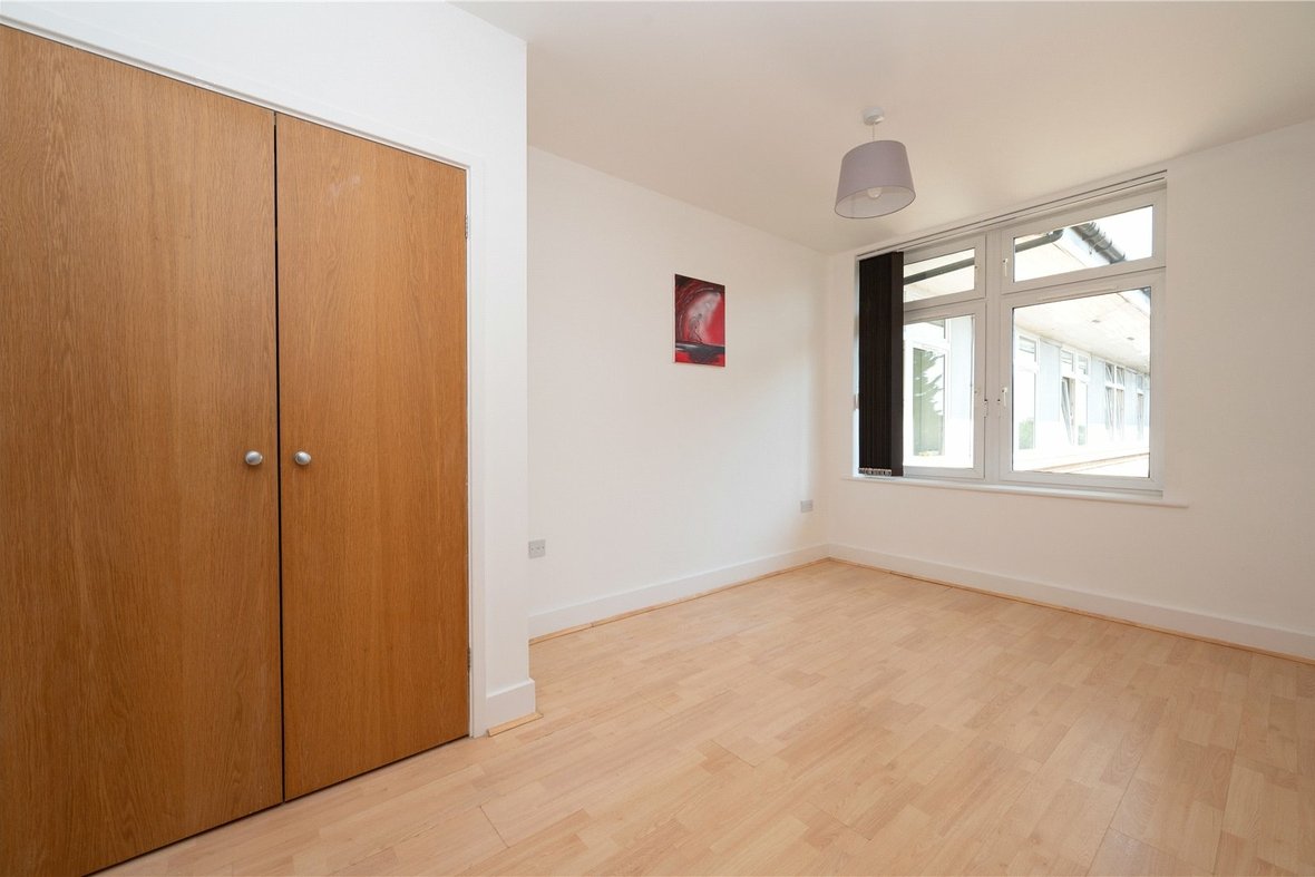 2 Bedroom  Let Let in Camp Road, St. Albans, Hertfordshire - View 5 - Collinson Hall