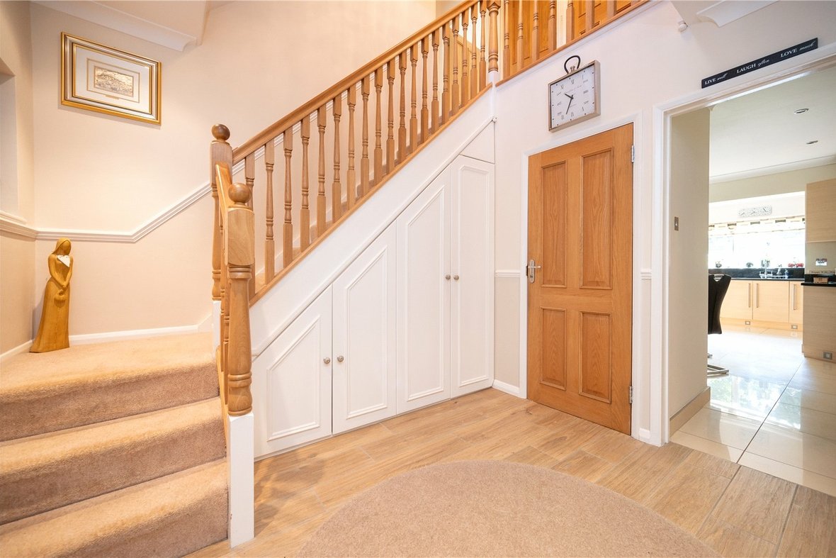 6 Bedroom House For SaleHouse For Sale in Everlasting Lane, St. Albans, Hertfordshire - View 3 - Collinson Hall