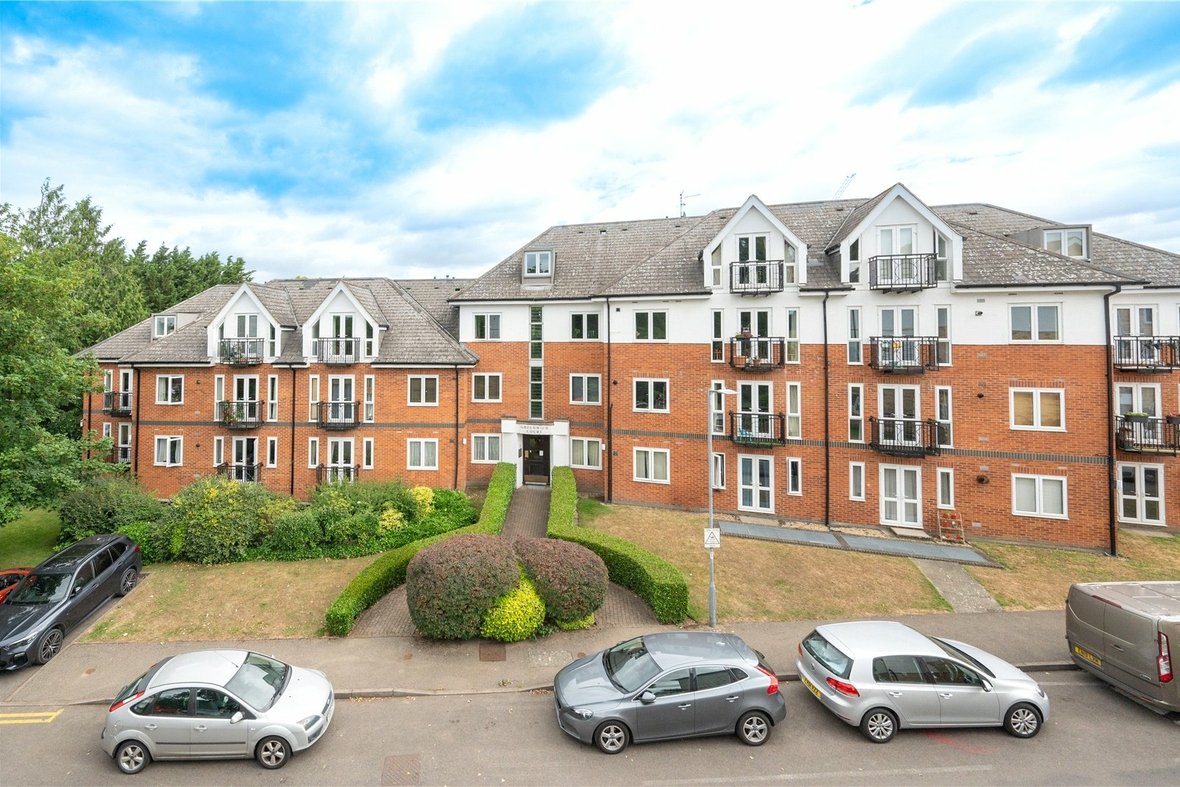 2 Bedroom Apartment Sold Subject to ContractApartment Sold Subject to Contract in Park View Close, St. Albans, Hertfordshire - View 1 - Collinson Hall
