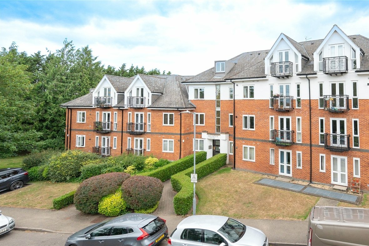 2 Bedroom Apartment Sold Subject to ContractApartment Sold Subject to Contract in Park View Close, St. Albans, Hertfordshire - View 11 - Collinson Hall