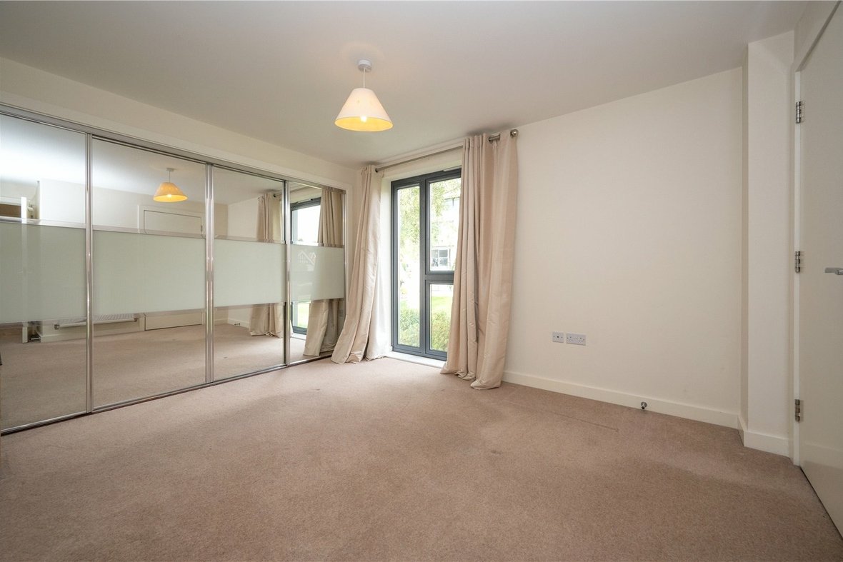 2 Bedroom Apartment LetApartment Let in Newsom Place, Lemsford Road, St. Albans - View 4 - Collinson Hall