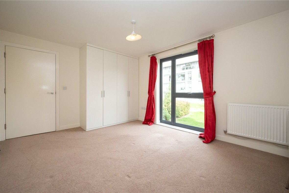 2 Bedroom Apartment LetApartment Let in Newsom Place, Lemsford Road, St. Albans - View 12 - Collinson Hall