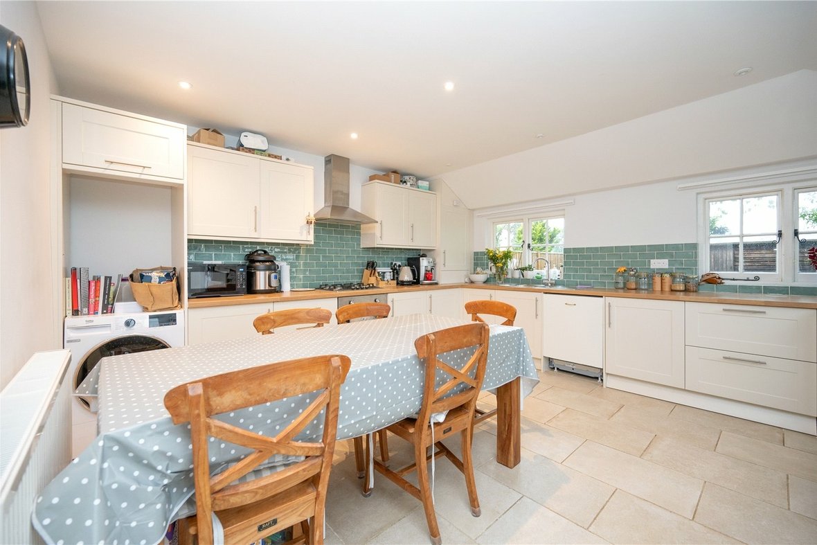 2 Bedroom House Let AgreedHouse Let Agreed in Childwick Green, Childwickbury, St. Albans - View 2 - Collinson Hall
