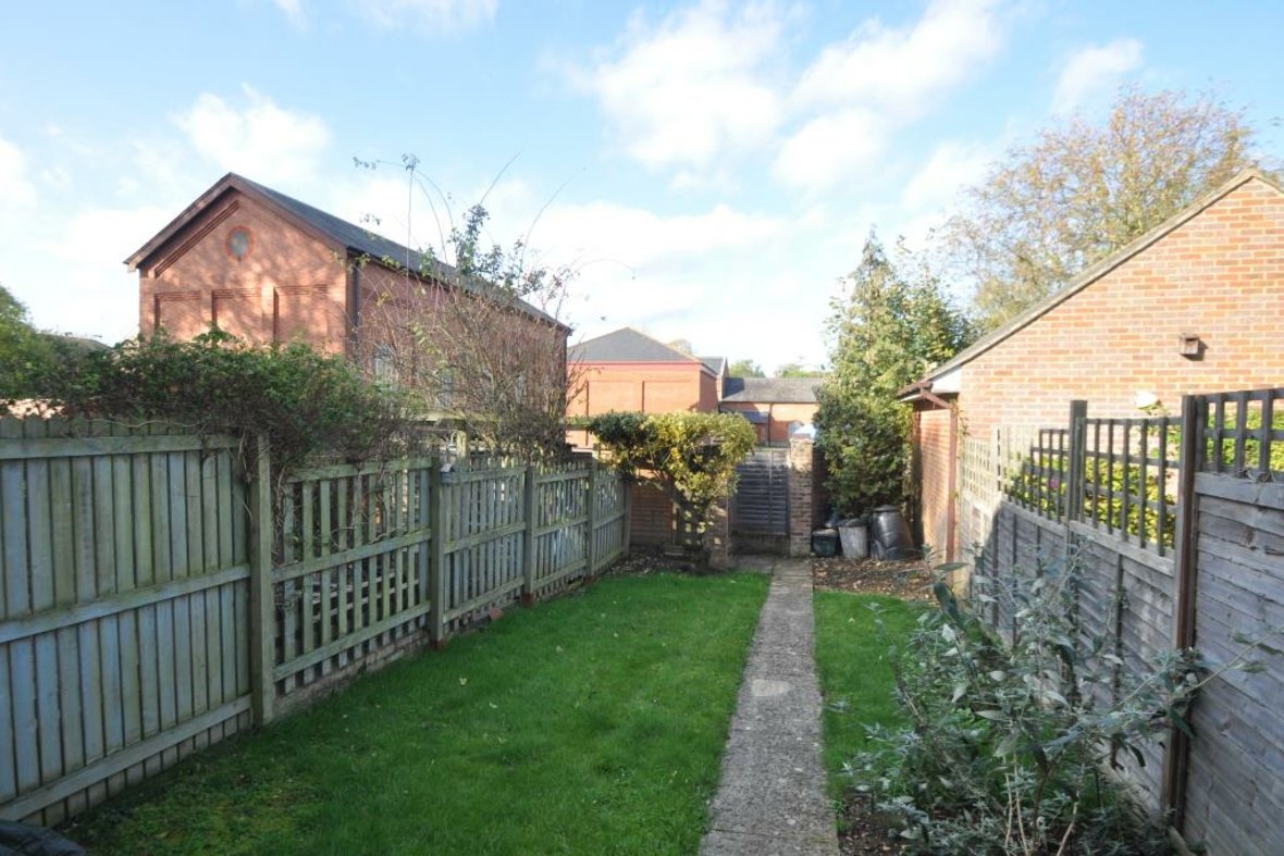 2 Bedroom House Let AgreedHouse Let Agreed in De Tany Court, St. Albans, Hertfordshire - View 12 - Collinson Hall