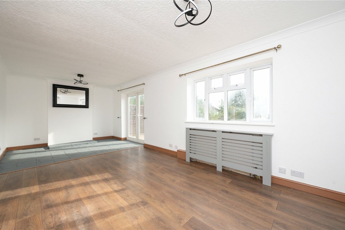 3 Bedroom House LetHouse Let in Wilga Road, Welwyn, Hertfordshire - View 3 - Collinson Hall