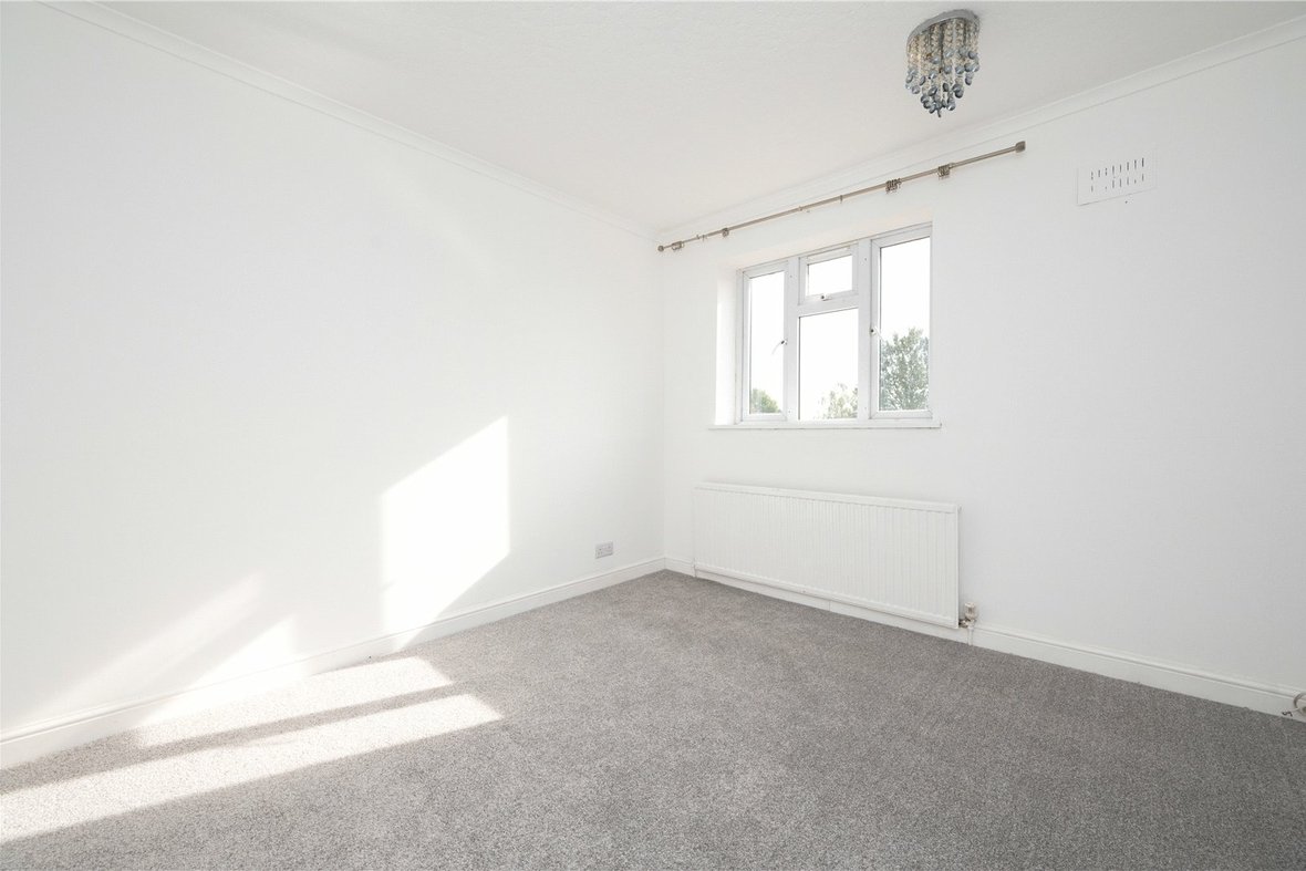 3 Bedroom House LetHouse Let in Wilga Road, Welwyn, Hertfordshire - View 10 - Collinson Hall