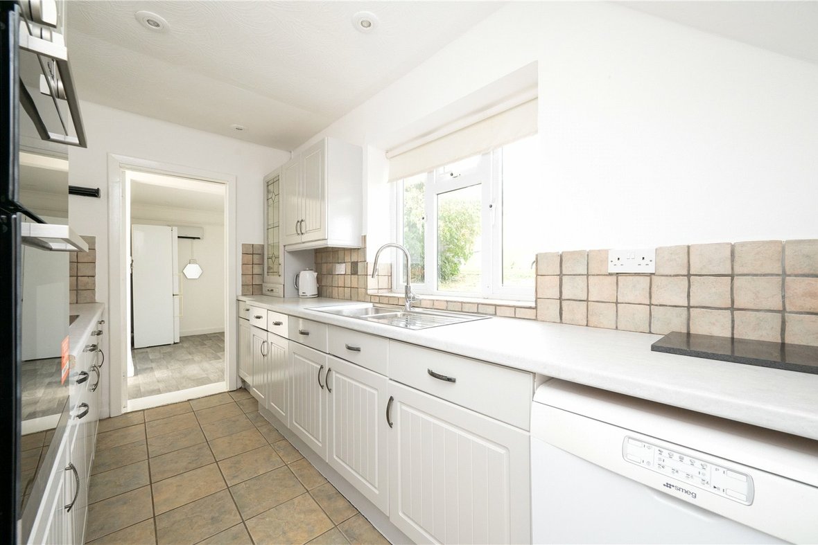 3 Bedroom House LetHouse Let in Wilga Road, Welwyn, Hertfordshire - View 4 - Collinson Hall