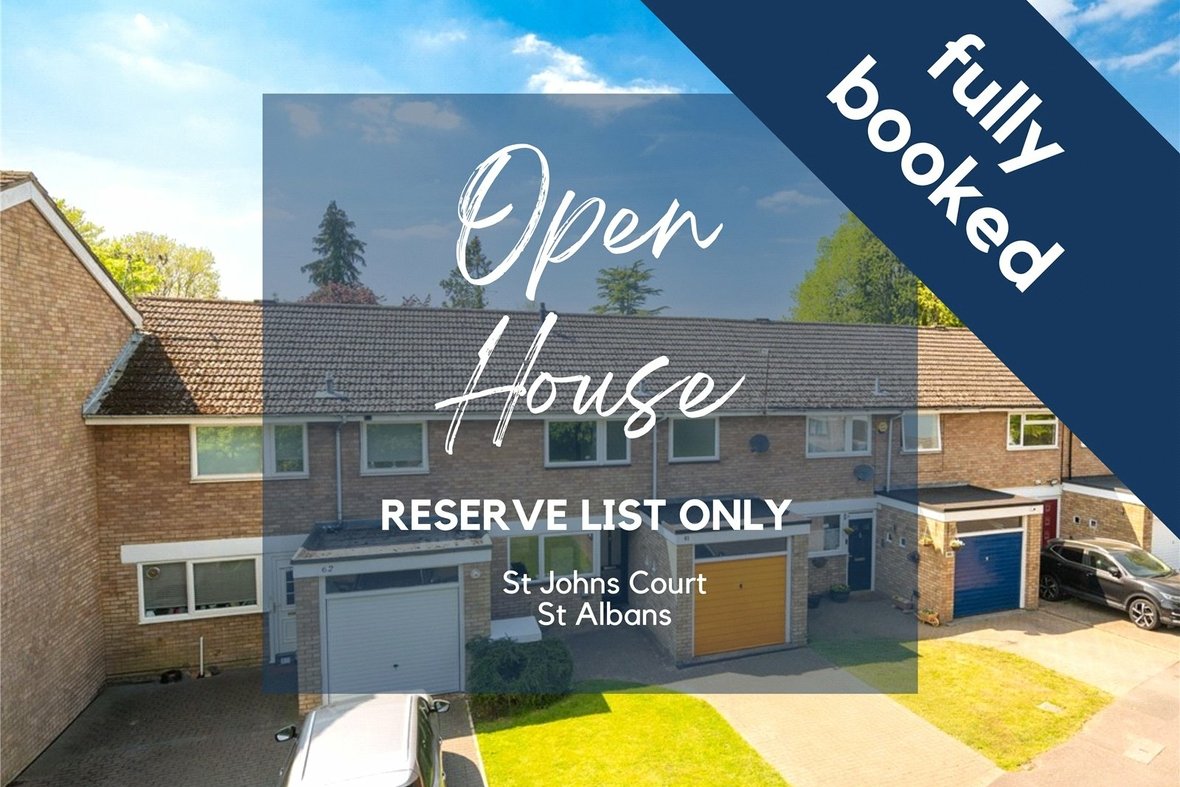 3 Bedroom House To LetHouse To Let in St Johns Court, Beaumont Avenue, St. Albans - View 1 - Collinson Hall