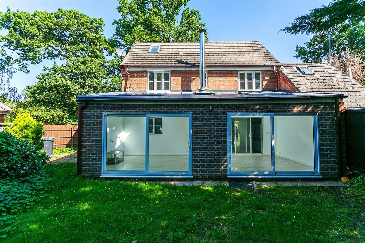 3 Bedroom House For SaleHouse For Sale in Hamlet Close, Bricket Wood, St. Albans - View 19 - Collinson Hall