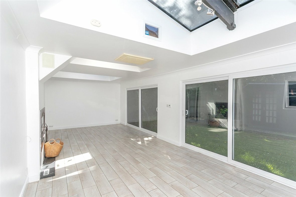 3 Bedroom House For SaleHouse For Sale in Hamlet Close, Bricket Wood, St. Albans - View 7 - Collinson Hall