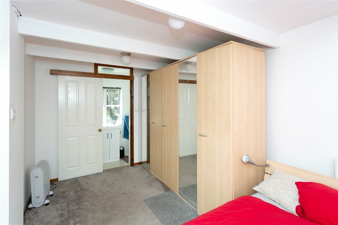 3 Bedroom House For SaleHouse For Sale in Hamlet Close, Bricket Wood, St. Albans - View 18 - Collinson Hall