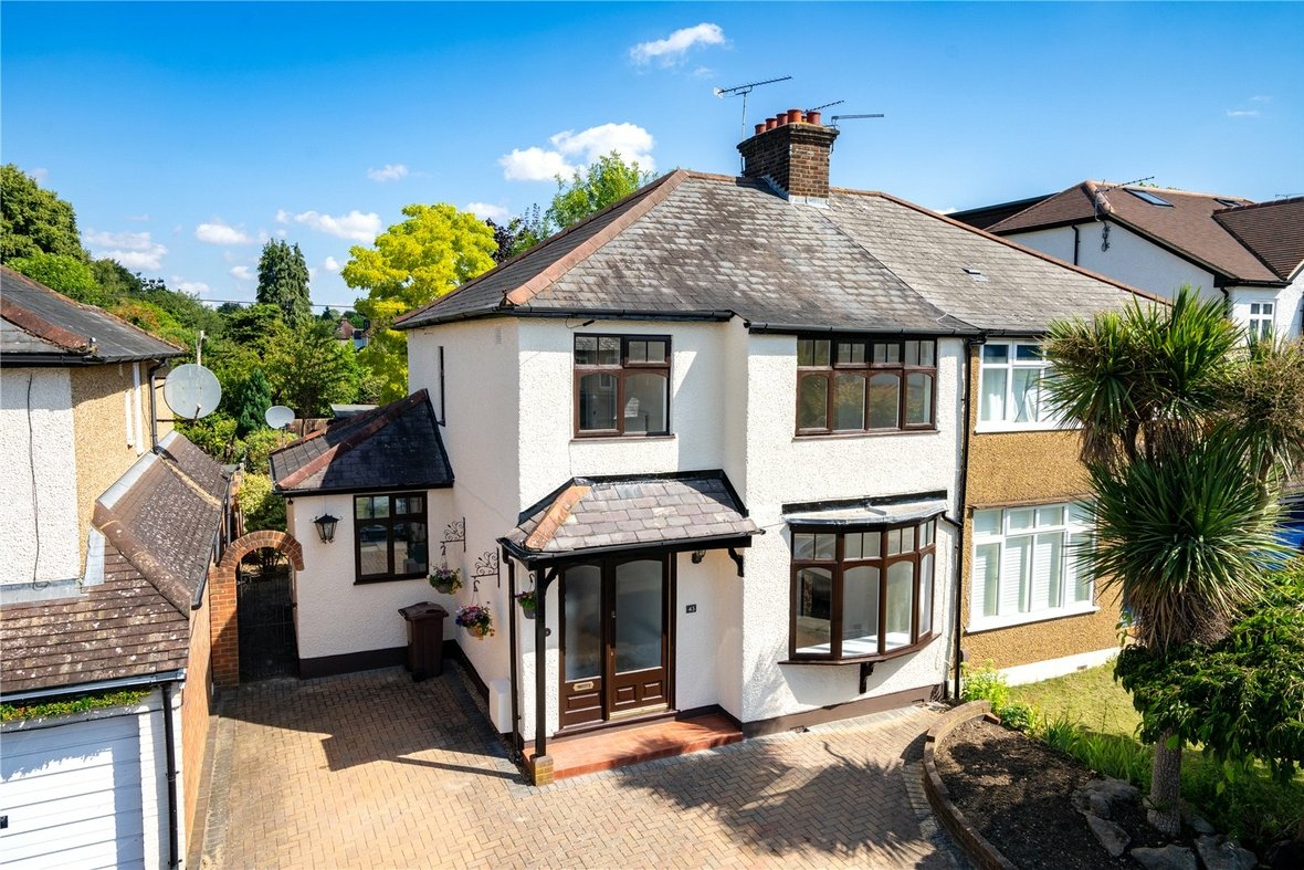 3 Bedroom House Sold Subject to ContractHouse Sold Subject to Contract in Salisbury Avenue, St. Albans, Hertfordshire - View 1 - Collinson Hall