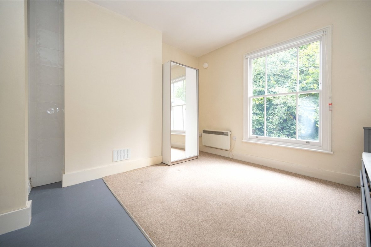 1 Bedroom Apartment Let AgreedApartment Let Agreed in Alma Road, St. Albans, Hertfordshire - View 2 - Collinson Hall