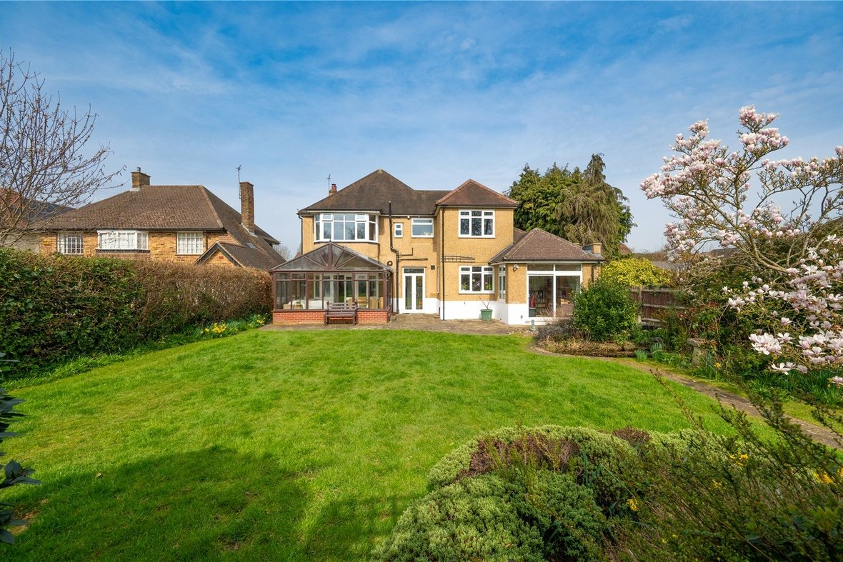 5 Bedroom House For SaleHouse For Sale in Jennings Road, St Albans, Hertfordshire - View 1 - Collinson Hall