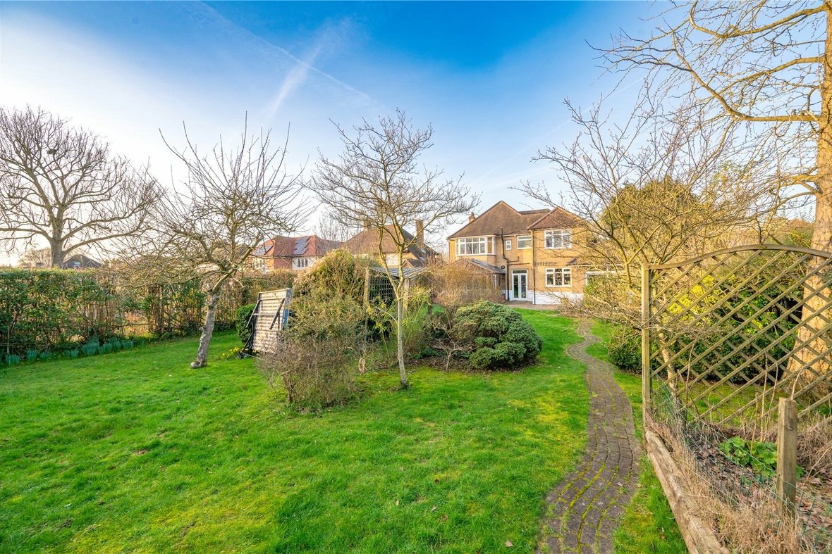 5 Bedroom House For SaleHouse For Sale in Jennings Road, St Albans, Hertfordshire - View 10 - Collinson Hall