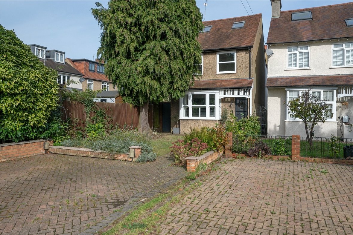 3 Bedroom House Sold Subject to ContractHouse Sold Subject to Contract in Camp Road, St. Albans, Hertfordshire - View 22 - Collinson Hall