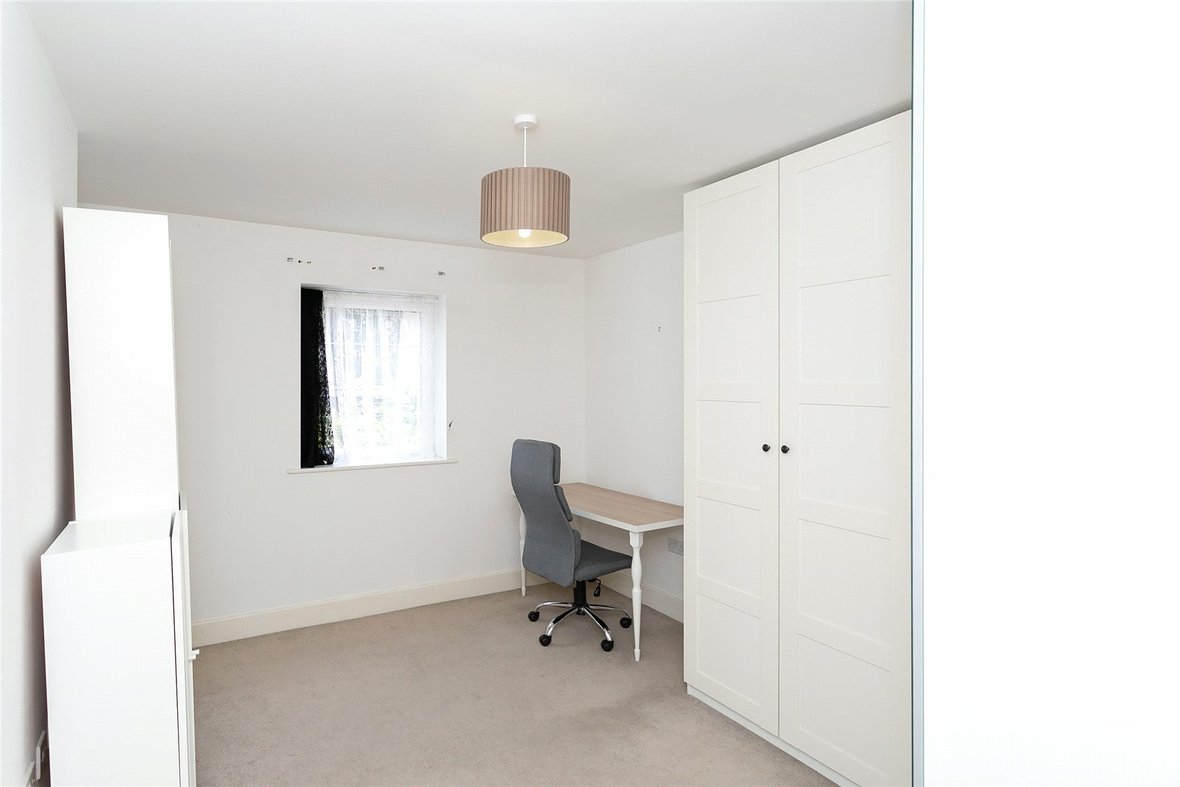 2 Bedroom Apartment Let AgreedApartment Let Agreed in Charrington Place, St. Albans, Hertfordshire - View 10 - Collinson Hall