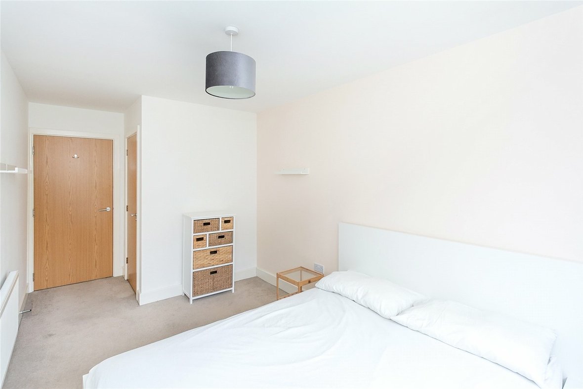 2 Bedroom Apartment Let AgreedApartment Let Agreed in Charrington Place, St. Albans, Hertfordshire - View 4 - Collinson Hall