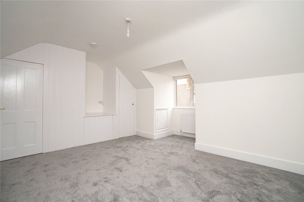 3 Bedroom House Let AgreedHouse Let Agreed in Catherine Street, St. Albans, Hertfordshire - View 11 - Collinson Hall