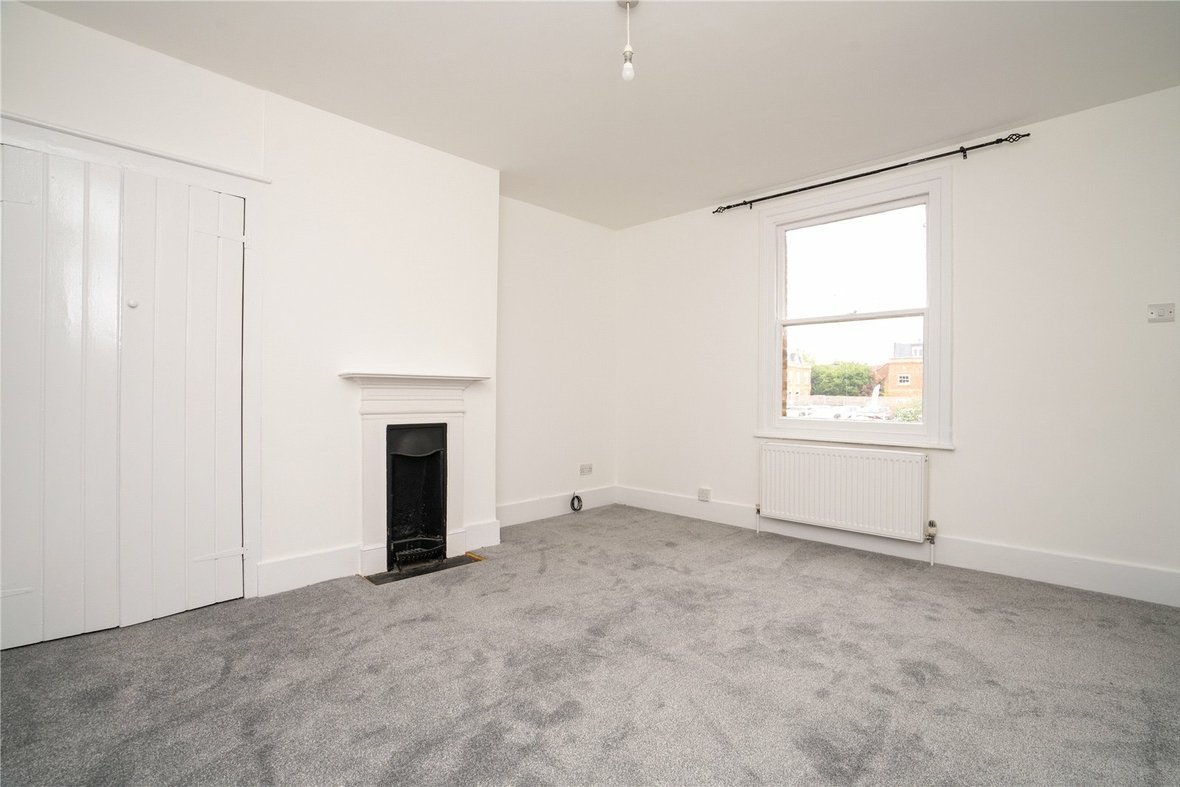 3 Bedroom House Let AgreedHouse Let Agreed in Catherine Street, St. Albans, Hertfordshire - View 7 - Collinson Hall