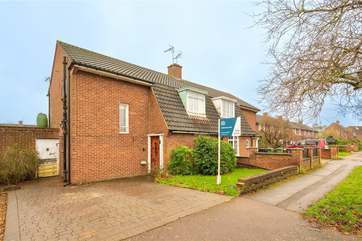 3 Bedroom House Sold Subject to ContractHouse Sold Subject to Contract in Telford Road, London Colney, St. Albans - View 1 - Collinson Hall