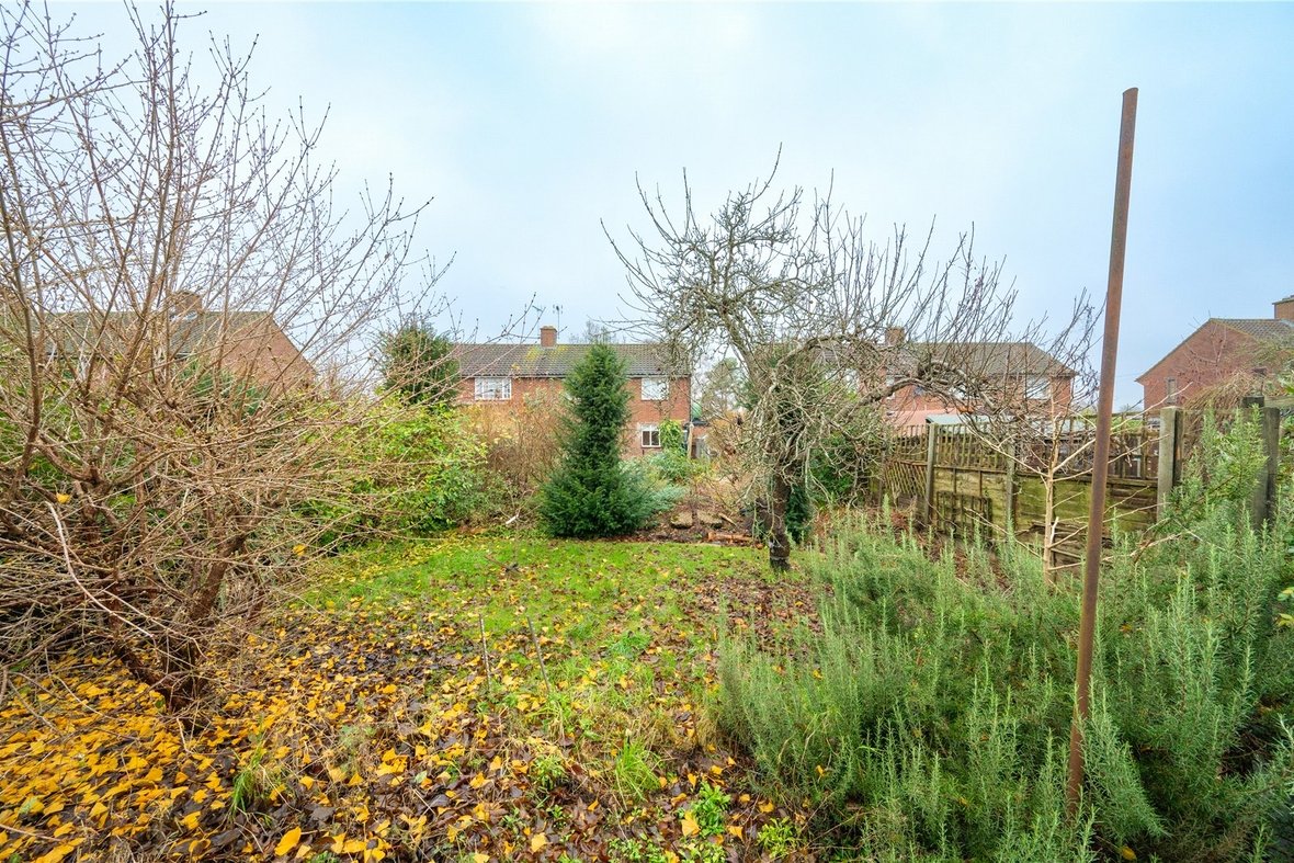 3 Bedroom House Sold Subject to ContractHouse Sold Subject to Contract in Telford Road, London Colney, St. Albans - View 15 - Collinson Hall