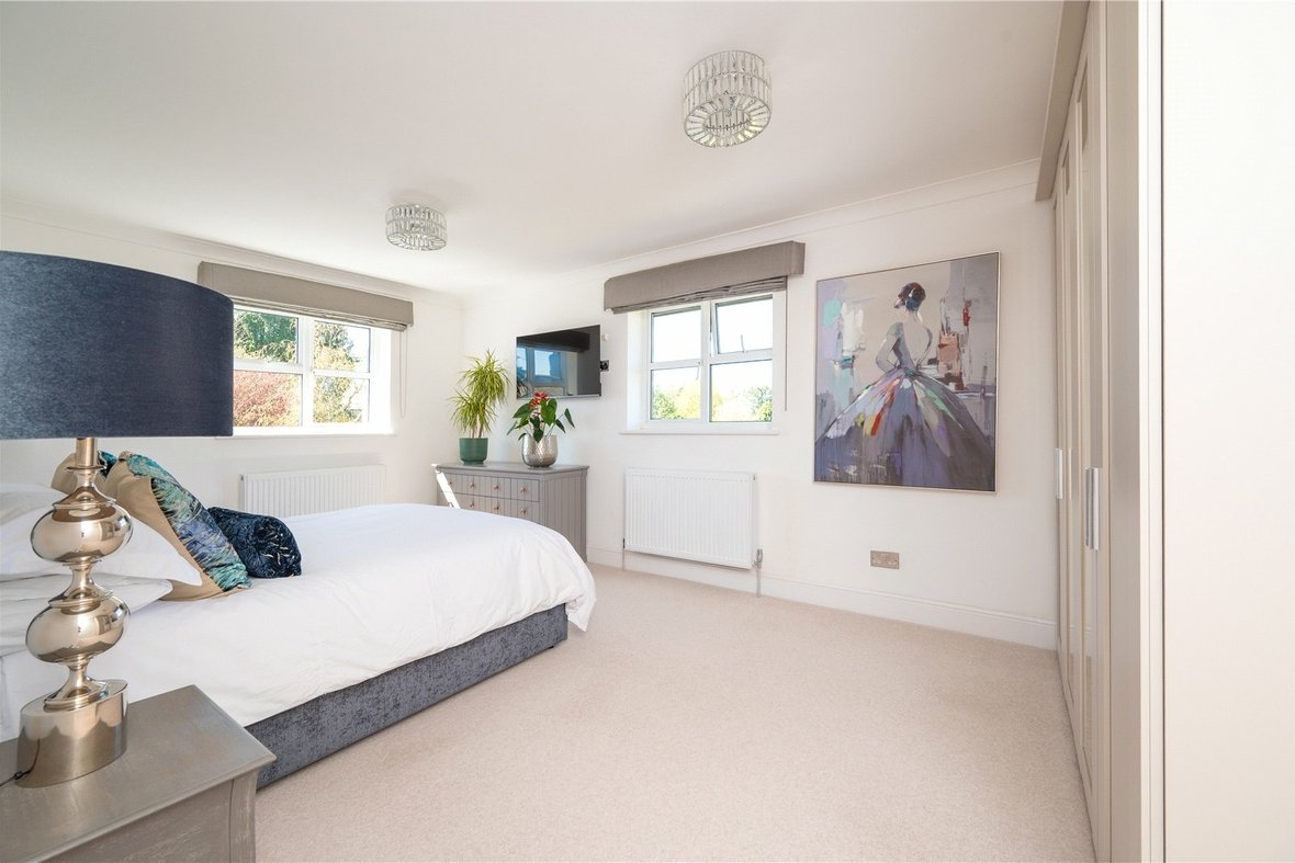 4 Bedroom House New InstructionHouse New Instruction in Watford Road, St. Albans, Hertfordshire - View 18 - Collinson Hall