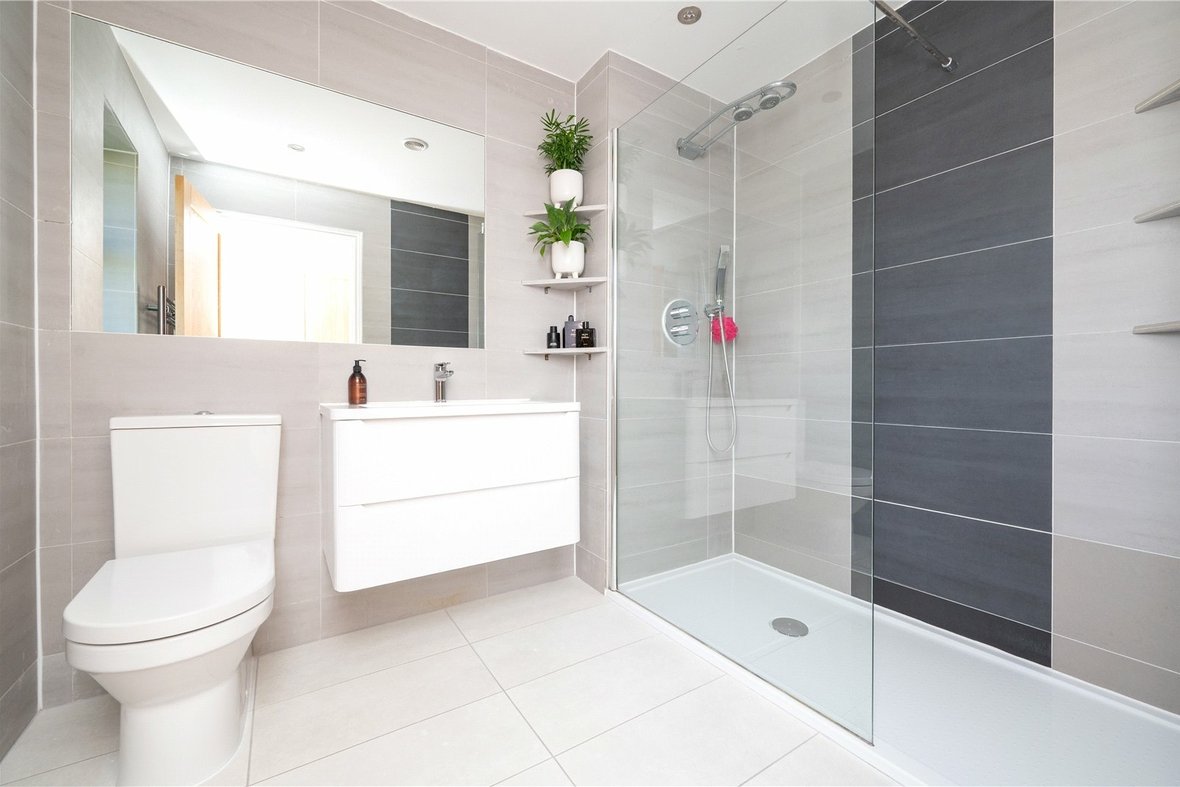 4 Bedroom House New InstructionHouse New Instruction in Watford Road, St. Albans, Hertfordshire - View 10 - Collinson Hall