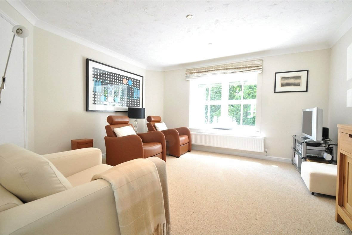 3 Bedroom House LetHouse Let in Bramley Way, St. Albans, Hertfordshire - View 11 - Collinson Hall