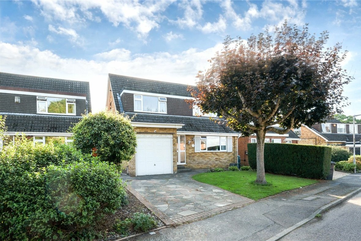 4 Bedroom House Sold Subject to ContractHouse Sold Subject to Contract in Short Lane, Bricket Wood, St. Albans - View 18 - Collinson Hall