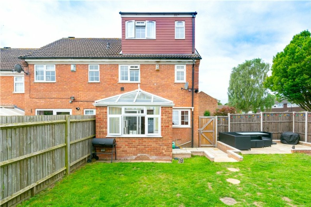 4 Bedroom House Sold Subject to Contract in Watling View, St. Albans, Hertfordshire - View 14 - Collinson Hall