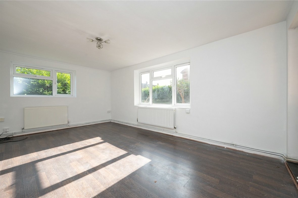 3 Bedroom Apartment LetApartment Let in Talbot Road, Hatfield, Hertfordshire - View 3 - Collinson Hall