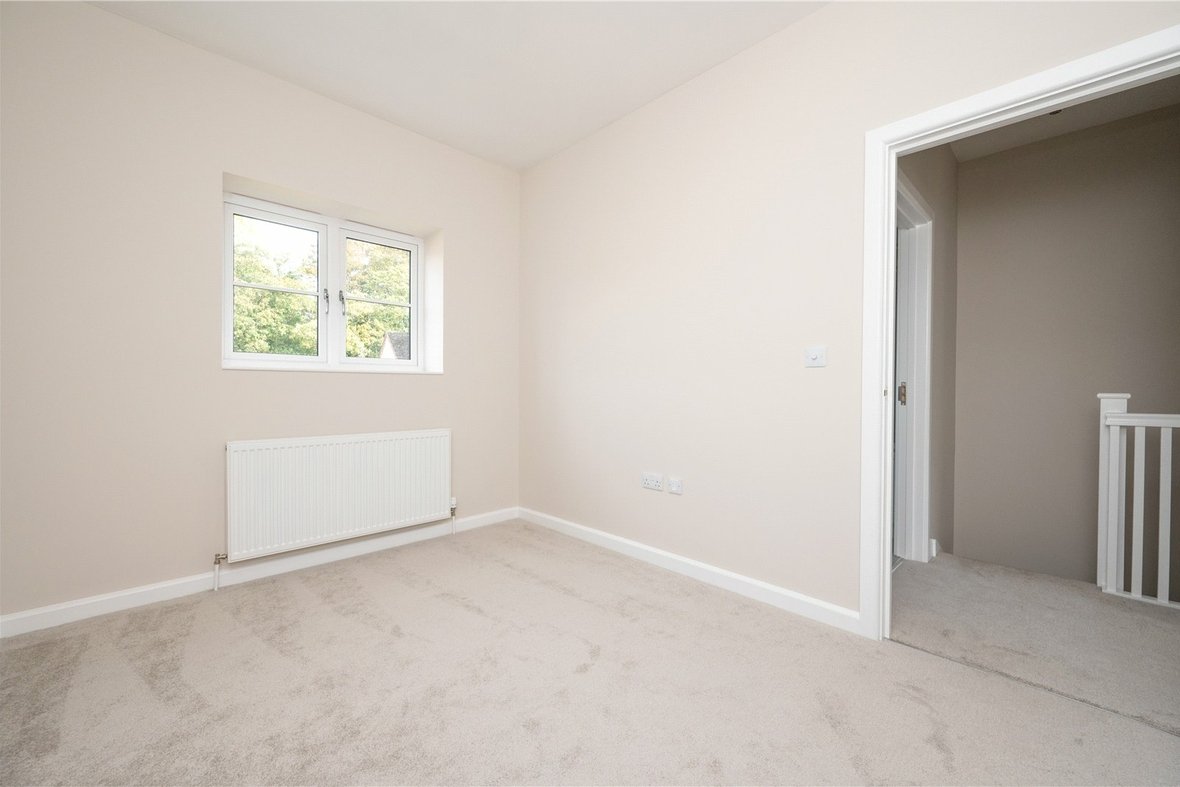 2 Bedroom House Sold Subject to ContractHouse Sold Subject to Contract in Verside, Frogmore St. Albans, Hertfordshire - View 11 - Collinson Hall