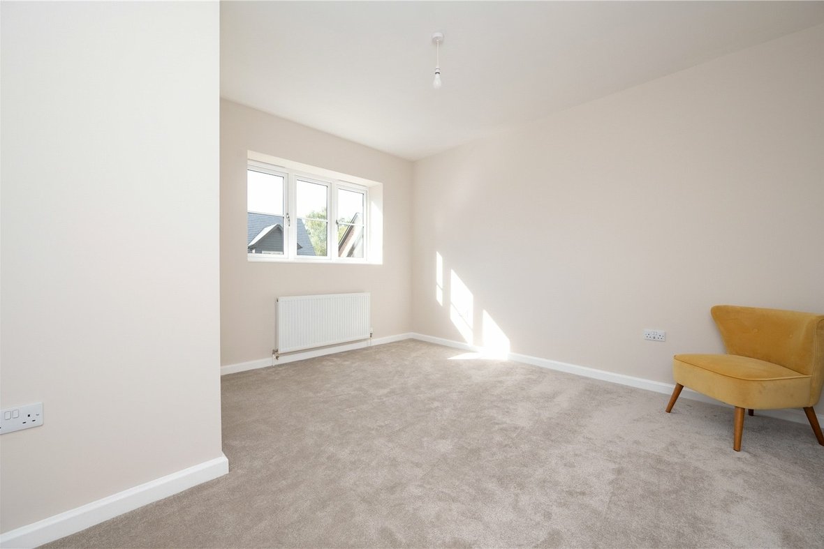 2 Bedroom House Sold Subject to ContractHouse Sold Subject to Contract in Verside, Frogmore St. Albans, Hertfordshire - View 12 - Collinson Hall