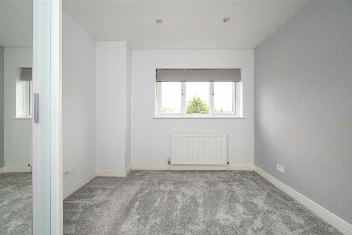 2 Bedroom Apartment LetApartment Let in Great North Road, Welwyn Garden City, Hertfordshire - View 7 - Collinson Hall