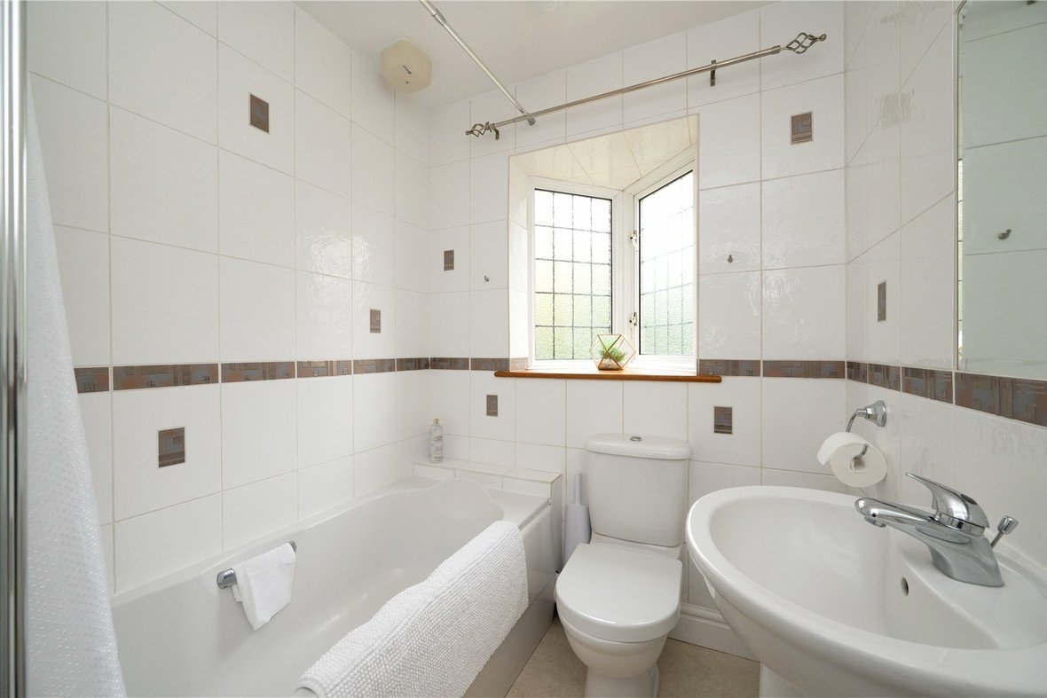 3 Bedroom House For SaleHouse For Sale in Hatfield Road, St. Albans, Hertfordshire - View 8 - Collinson Hall